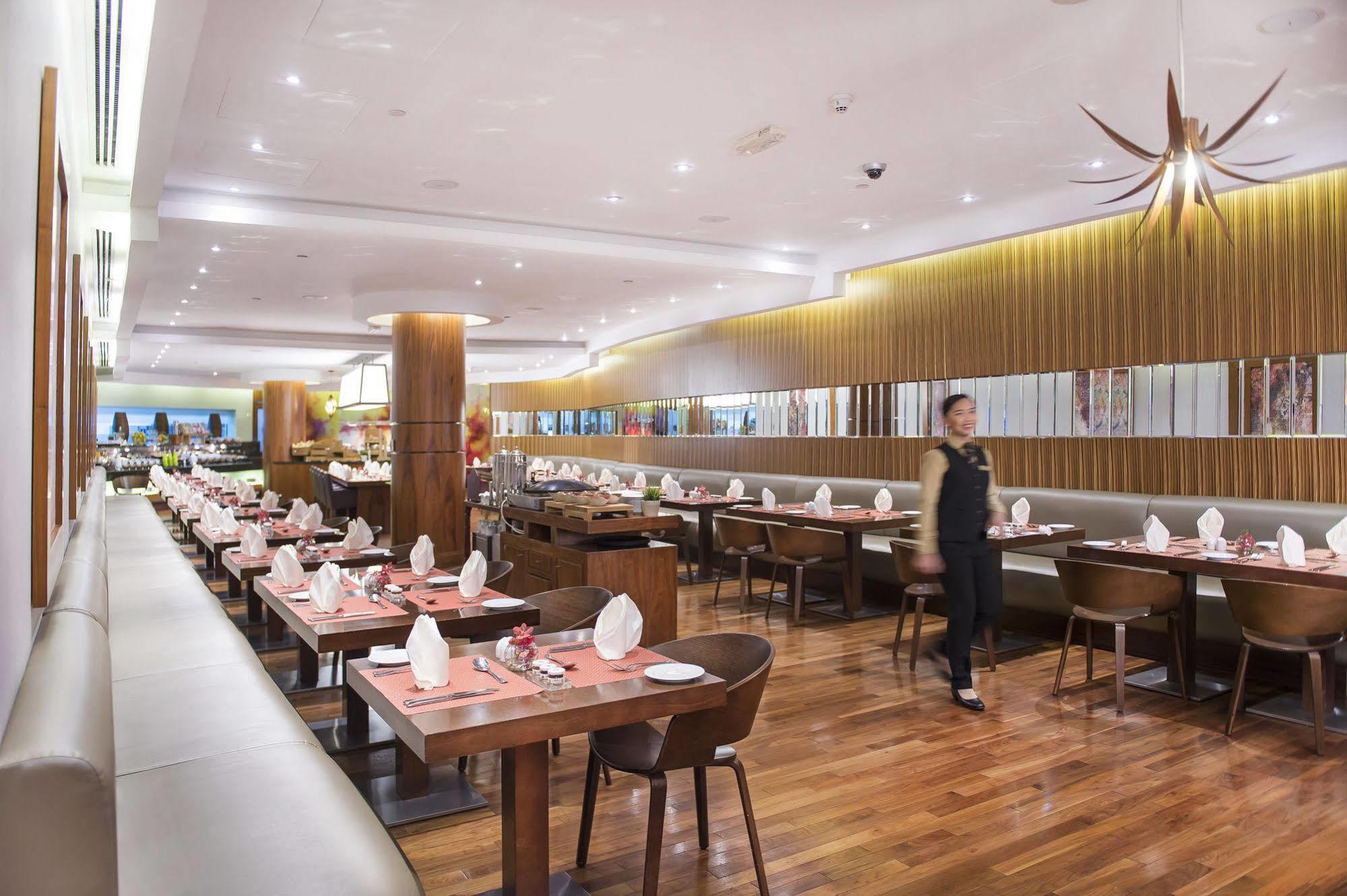 Burjuman Arjaan By Rotana - Dubai Aparthotel Exterior photo